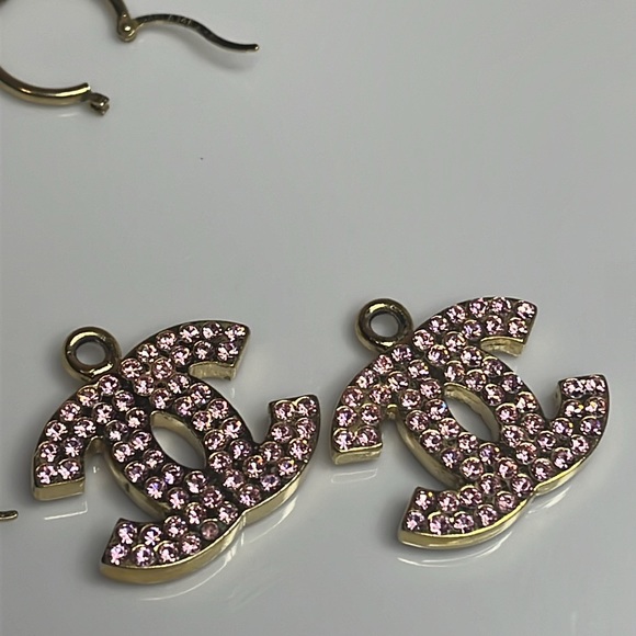 CHANEL 2002 SPRING CRUISE PINK EARRINGS - Picture 6 of 8